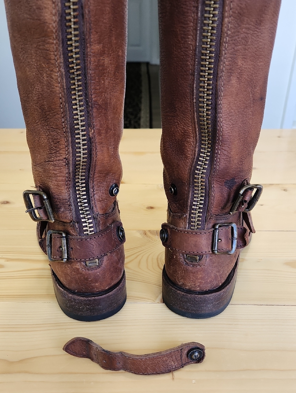 Frye Veronica Back Zip Tall Boots Three Buckles Riding 7.5 - Picture 6 of 17